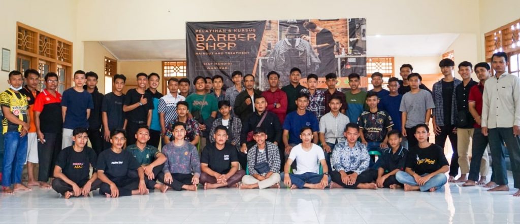 Wujudkan Kemandirian, LDII Kota Metro Gelar Pelatihan dan Kursus Barber Shop bagi Generasi Milenial